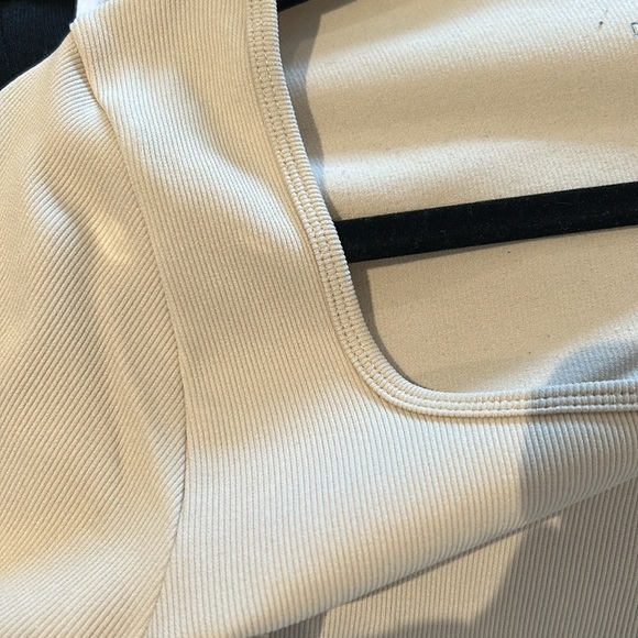 Dynamite Beige Long sleeve crop top size Large - Picture 3 of 3